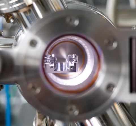 Apparatus for complex study of thin films, interfaces and surface nanostructures